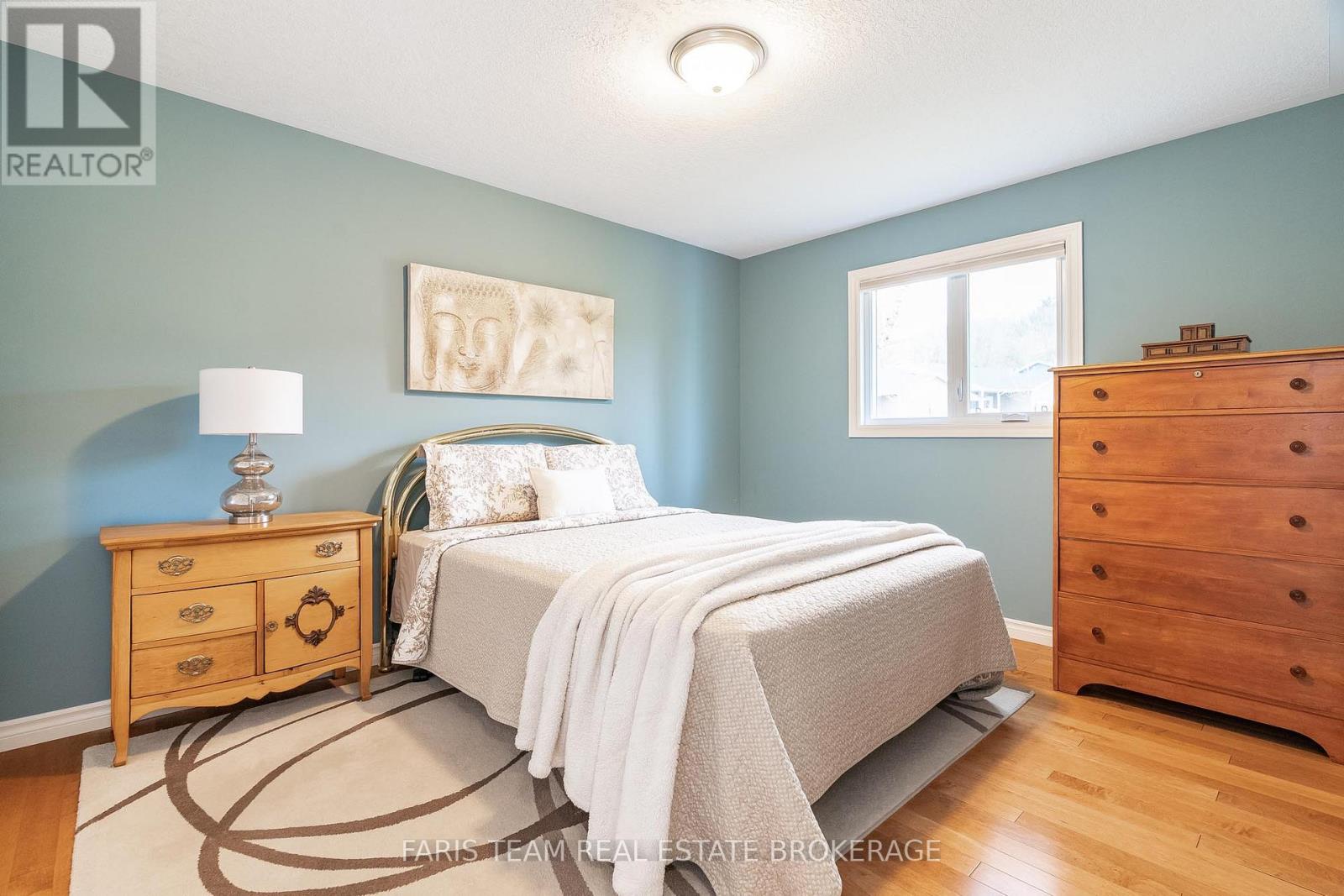 Photo 14 of 1 Gidley Court, Penetanguishene ON