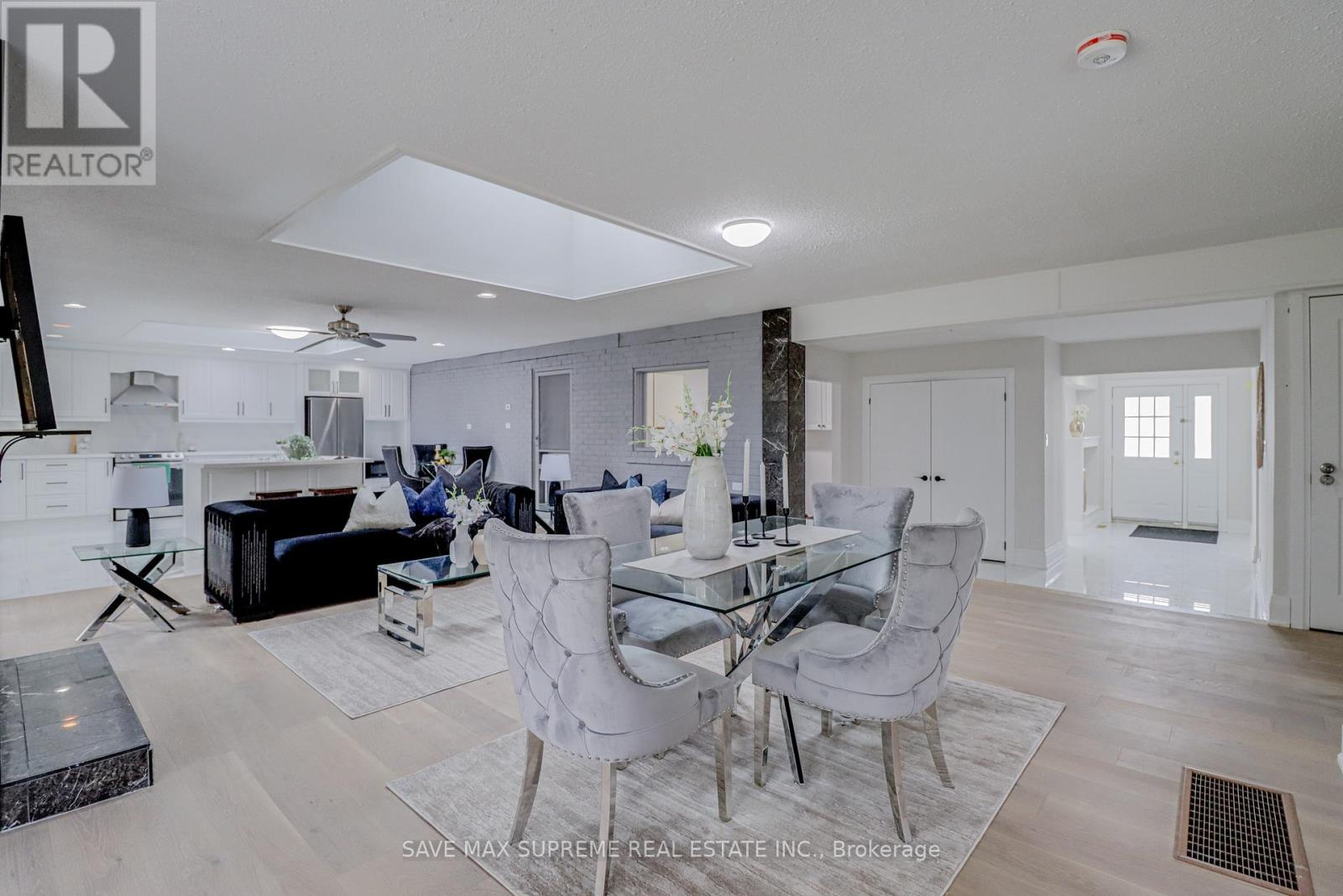 Photo 31 of 10 Curtiss Court, Barrie ON