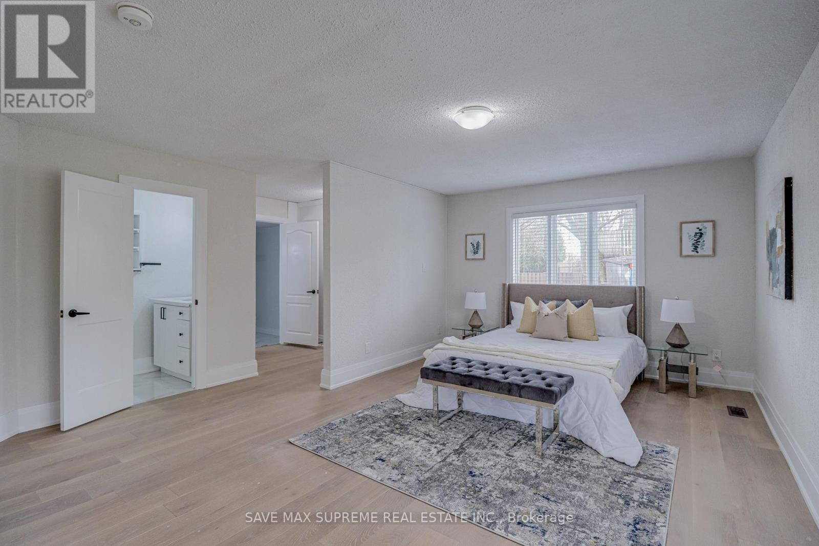 Photo 26 of 10 Curtiss Court, Barrie ON