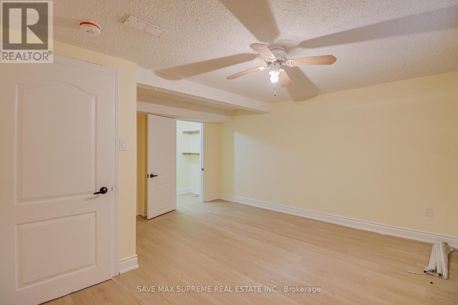 Photo 15 of 10 Curtiss Court, Barrie ON