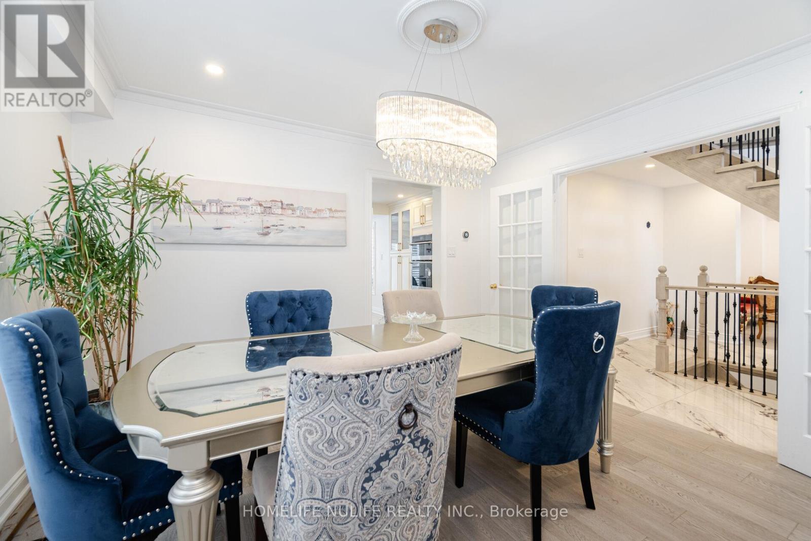 Photo 12 of 6150 Bankhead Court, Mississauga ON