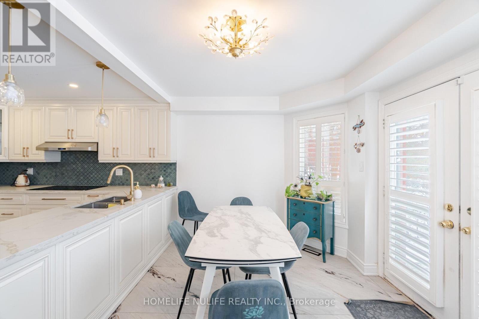 Photo 18 of 6150 Bankhead Court, Mississauga ON
