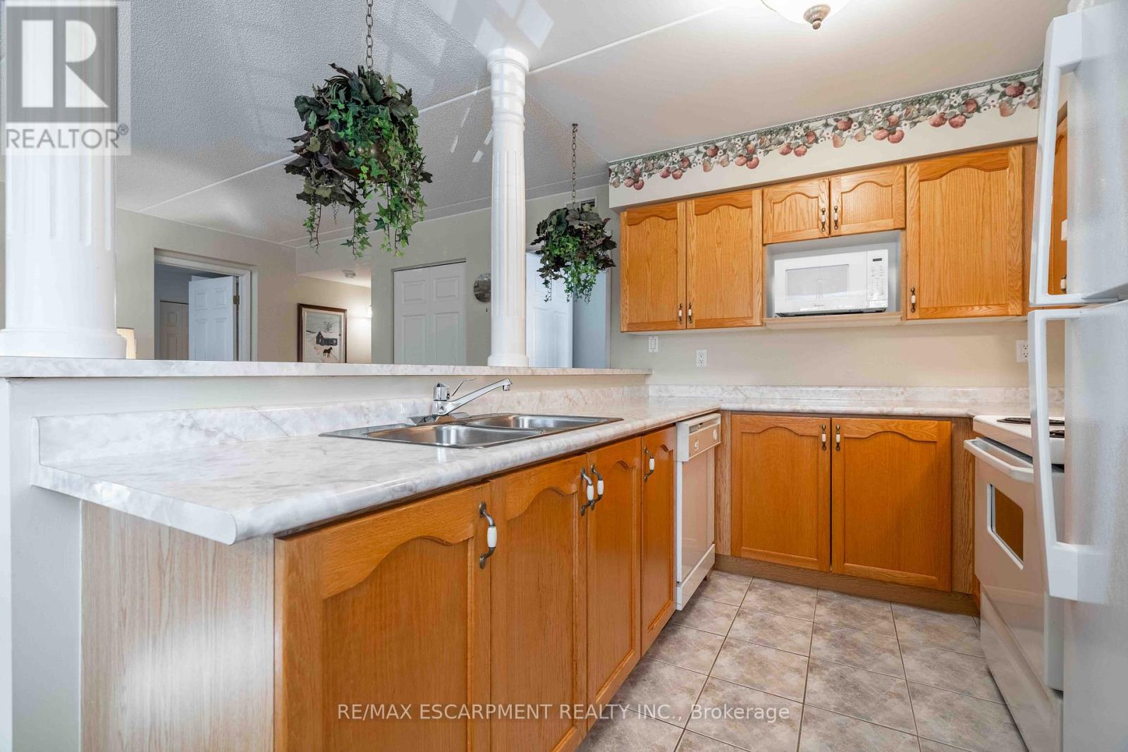 Photo 45 of 102 3499 Upper Middle Road, Burlington ON