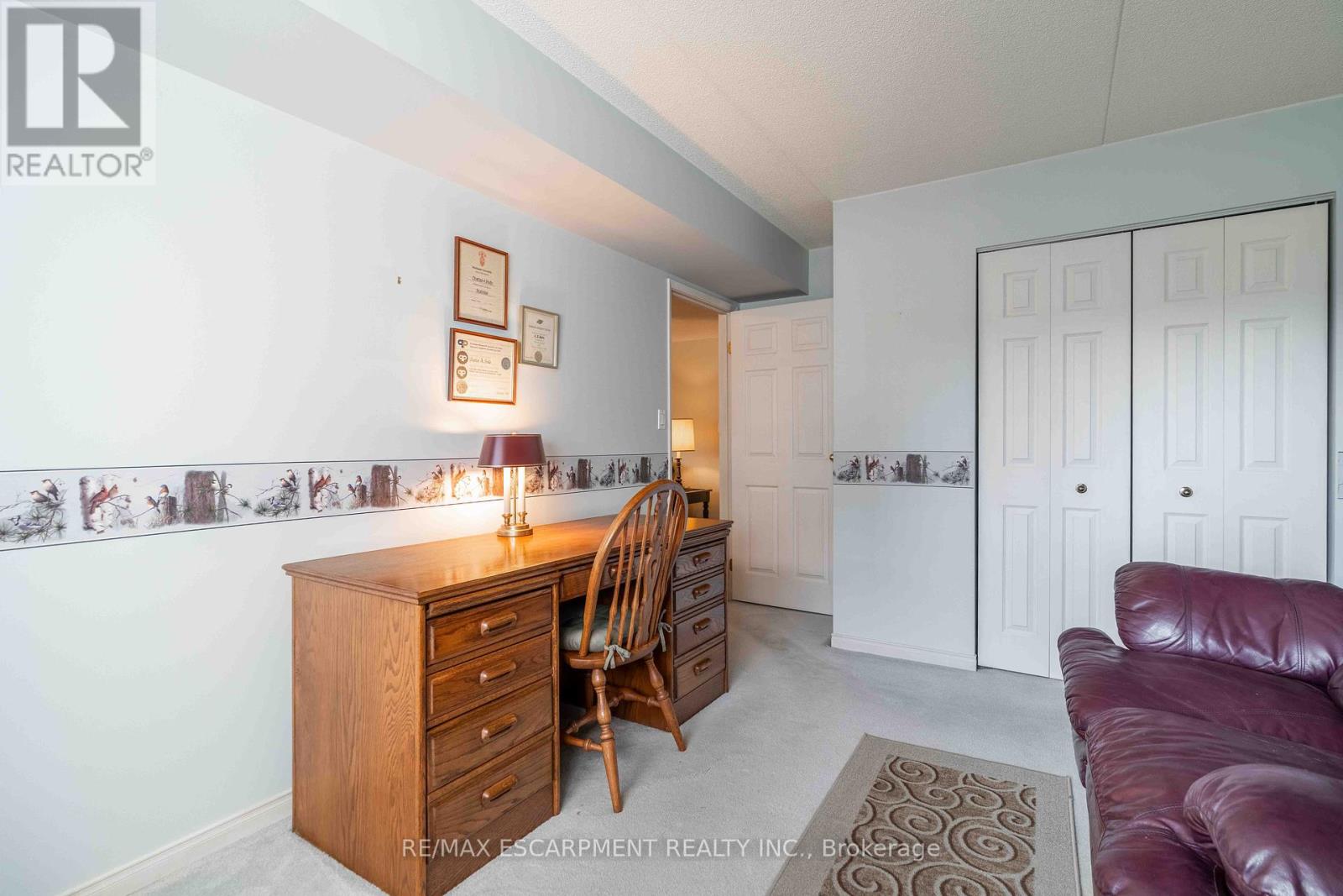 Photo 16 of 102 3499 Upper Middle Road, Burlington ON