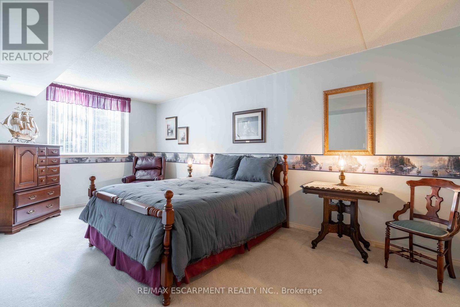 Photo 25 of 102 3499 Upper Middle Road, Burlington ON