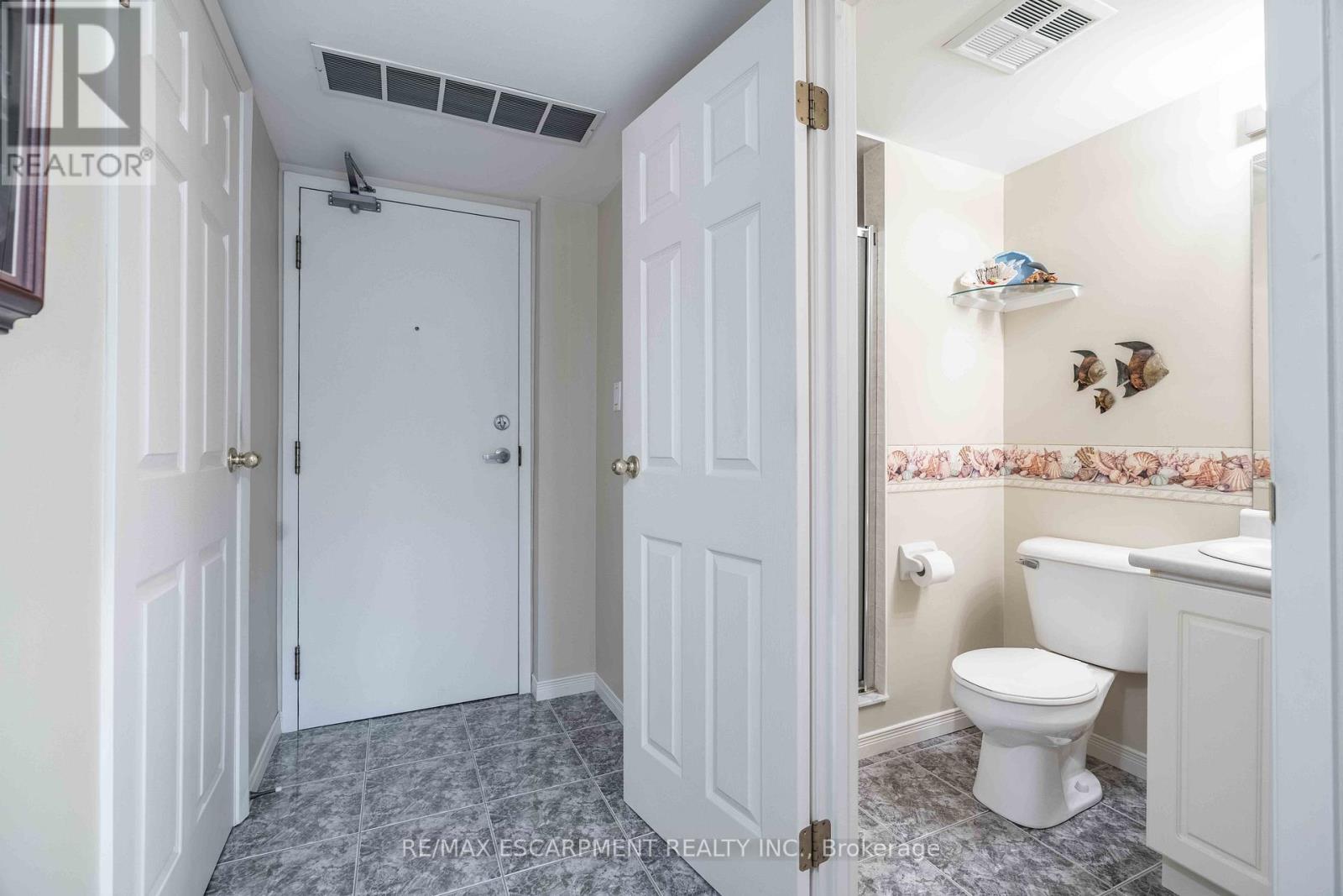 Photo 38 of 102 3499 Upper Middle Road, Burlington ON