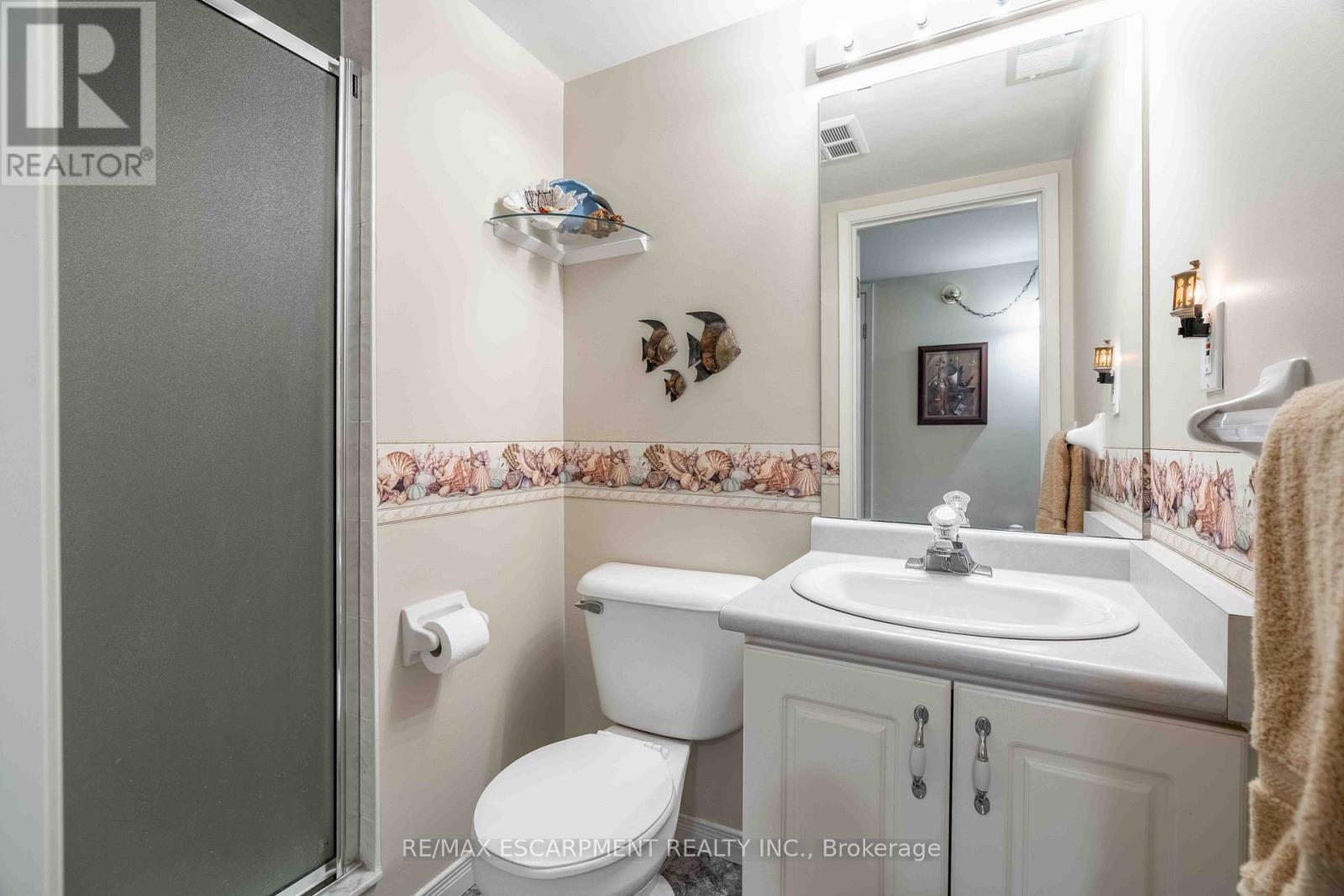 Photo 31 of 102 3499 Upper Middle Road, Burlington ON
