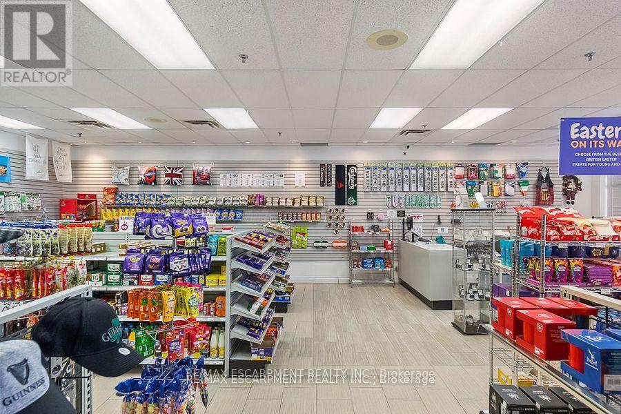 Photo 6 of 2 1248 Dundas Street E, Mississauga ON