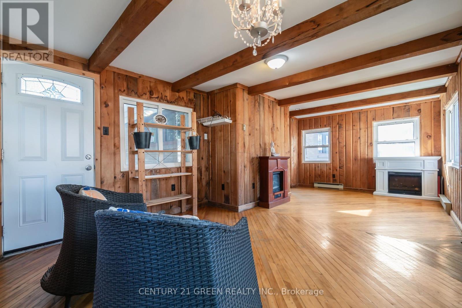 Photo 3 of 1303 Bunnell Drive N, Burlington ON