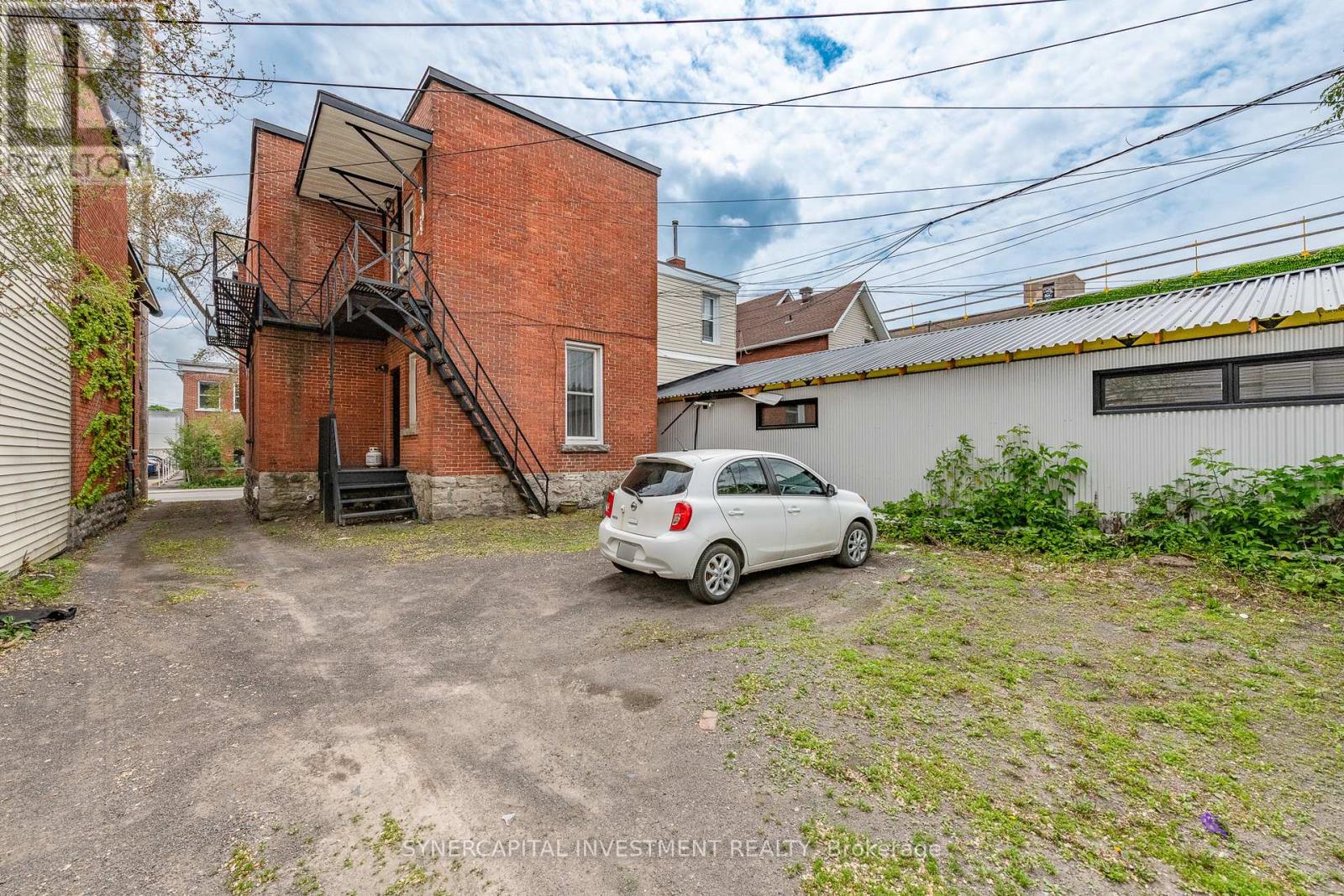 Photo 13 of 323 Catherine Street W, Ottawa ON