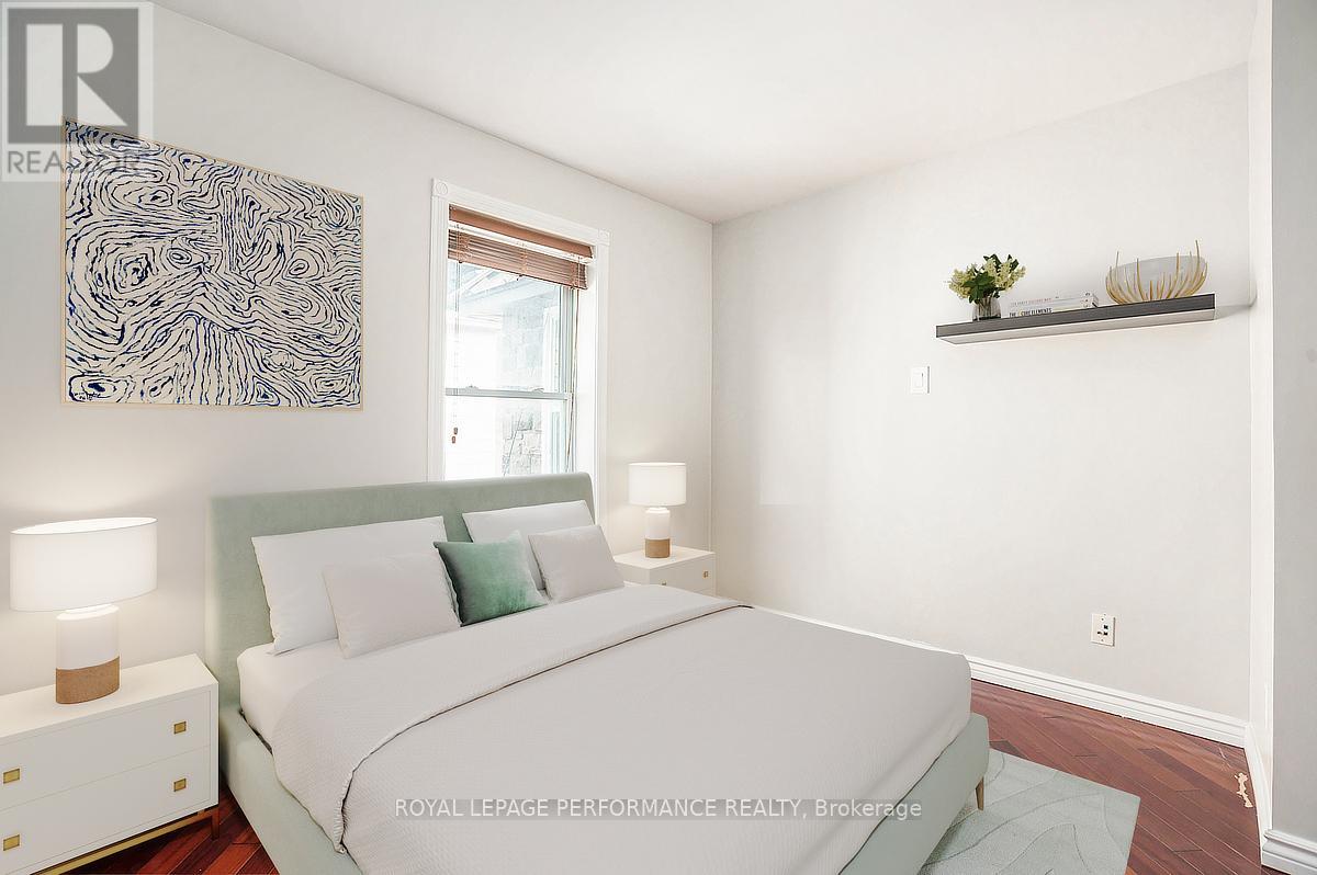 Photo 18 of 20 Perkins Street, Ottawa ON