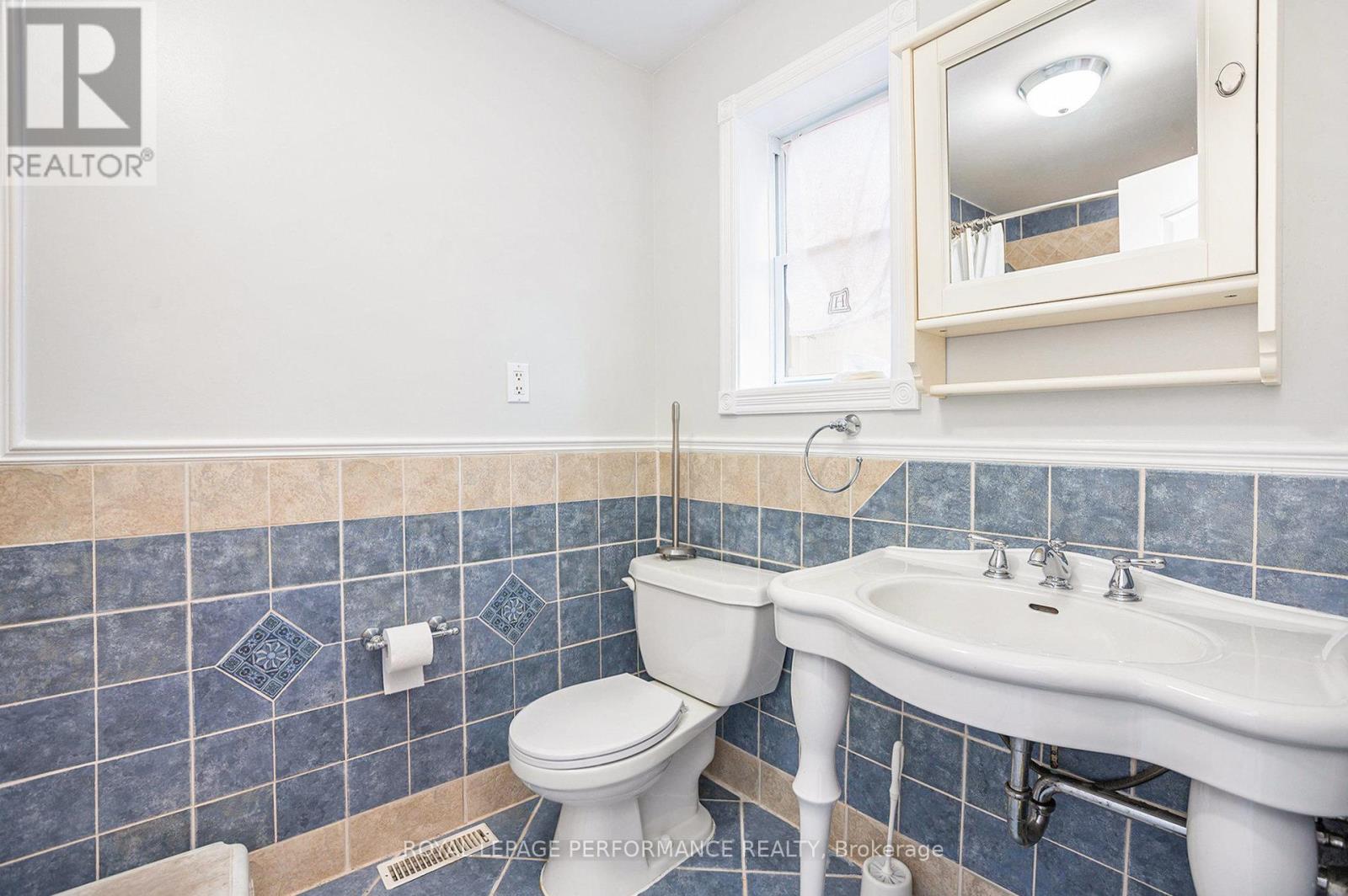 Photo 35 of 20 Perkins Street, Ottawa ON