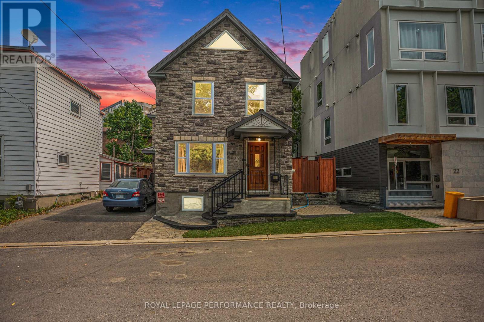 Photo 14 of 20 Perkins Street, Ottawa ON
