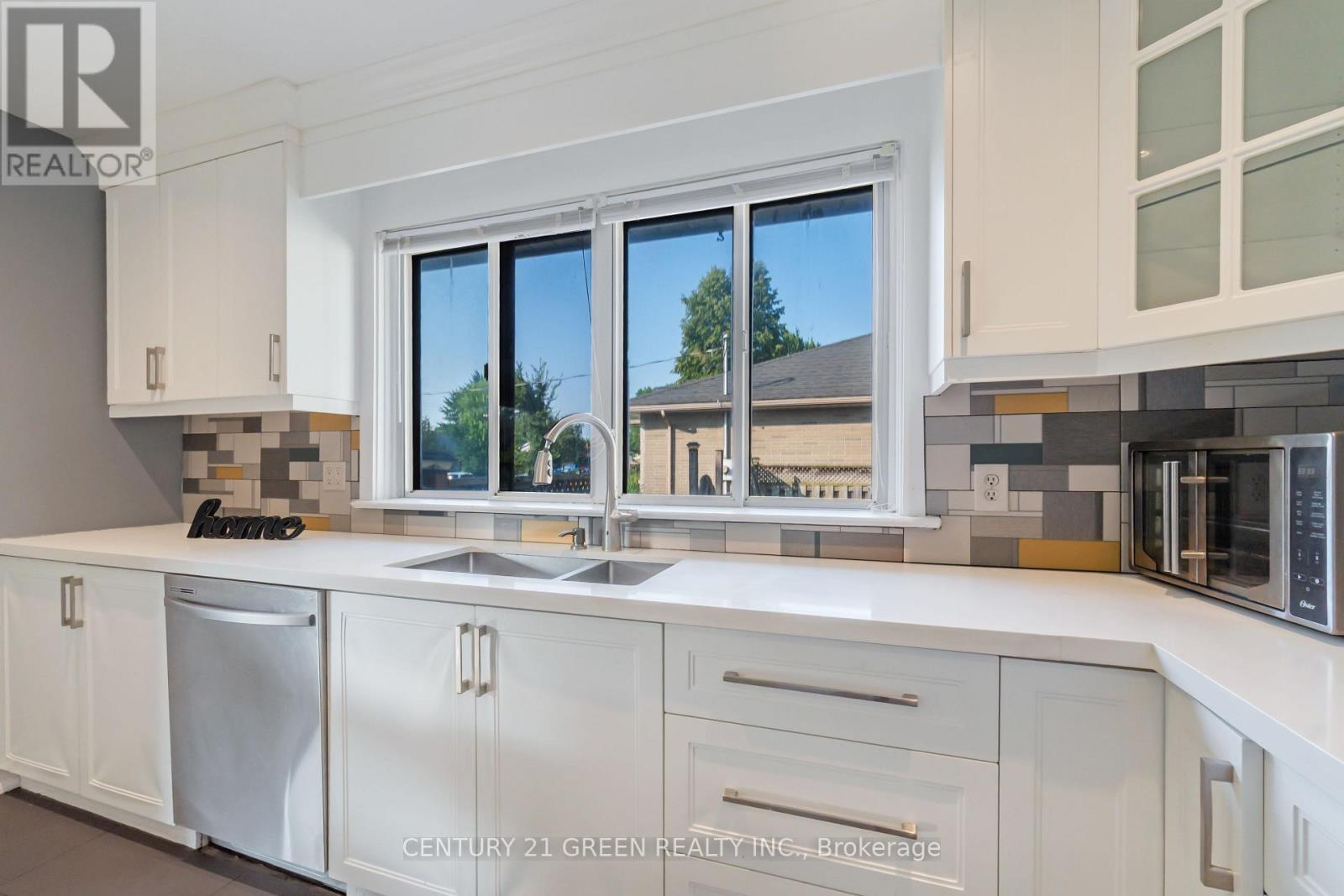 Photo 24 of 1303 Bunnell Drive N, Burlington ON