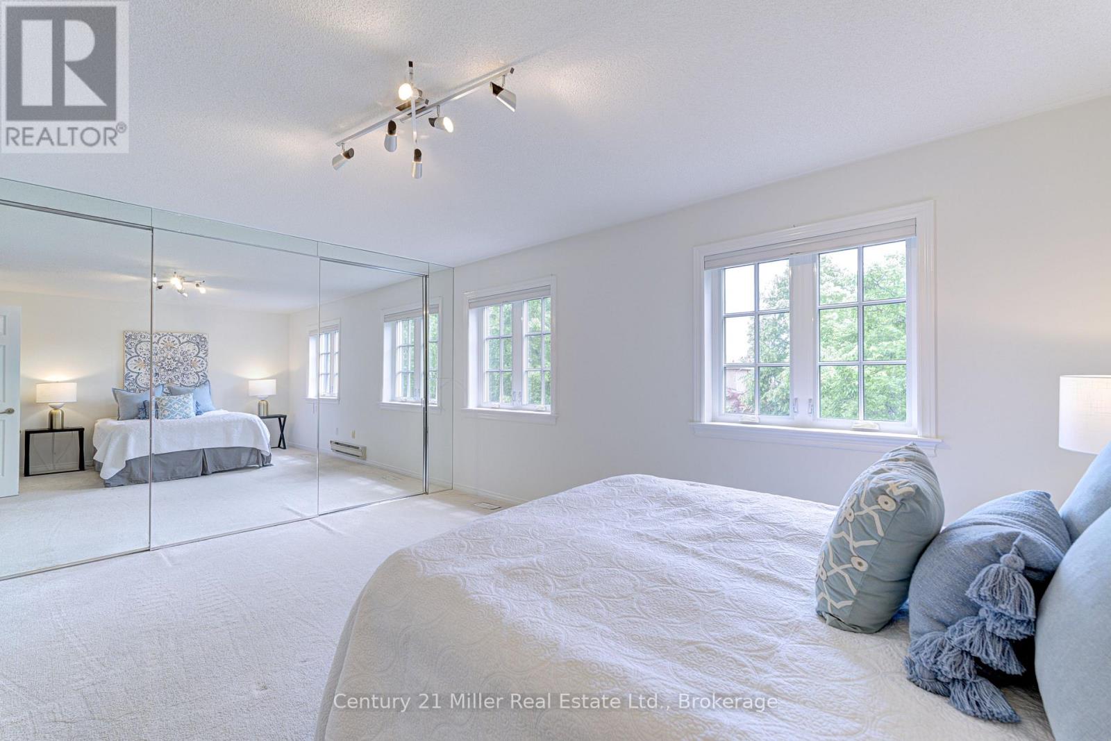 Photo 36 of 474 Marlatt Drive, Oakville ON