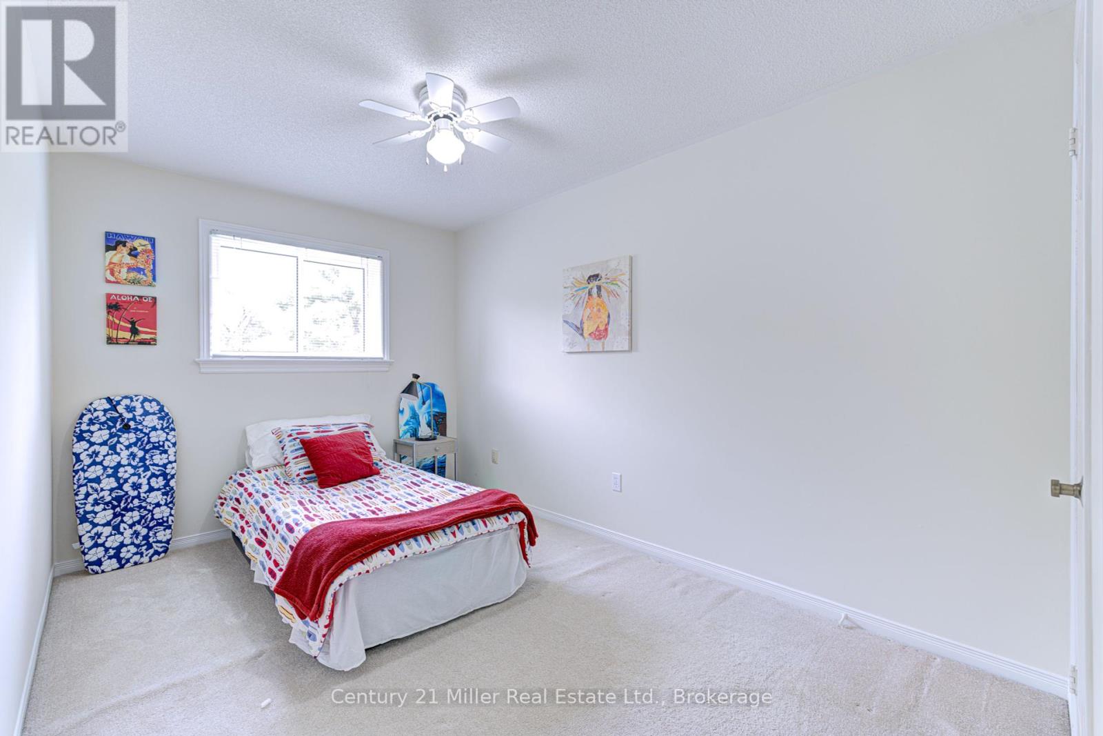 Photo 4 of 474 Marlatt Drive, Oakville ON