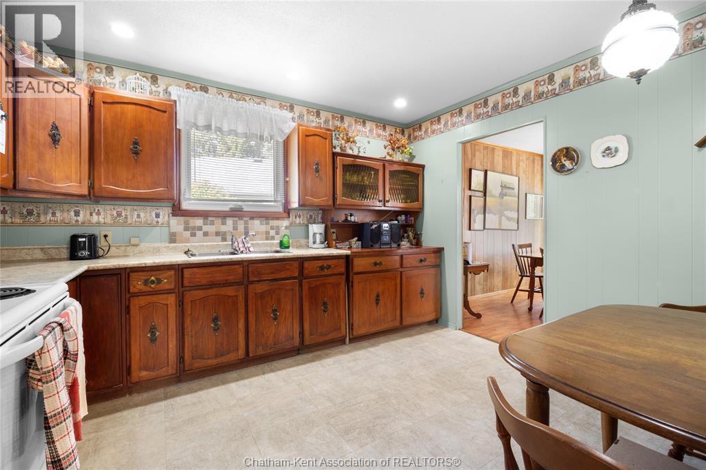 Photo 12 of 22220 Charing Cross Road Unit 52, Chatham ON