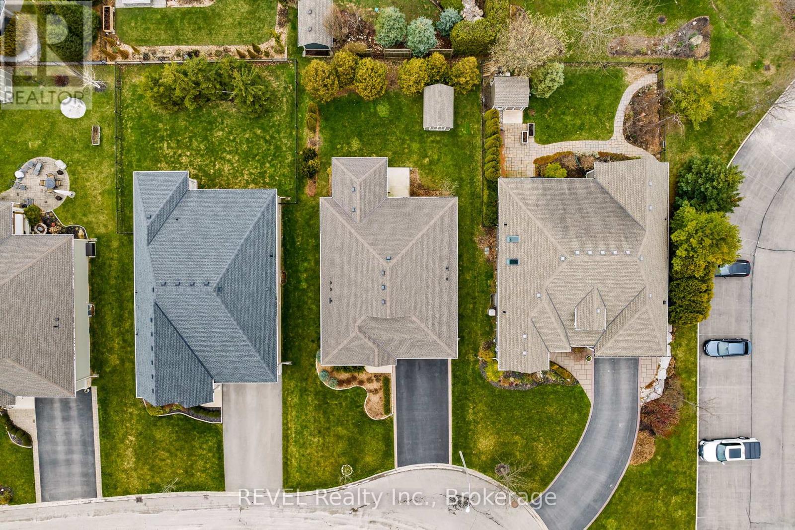 Photo 9 of 3556 Algonquin Drive, Fort Erie ON