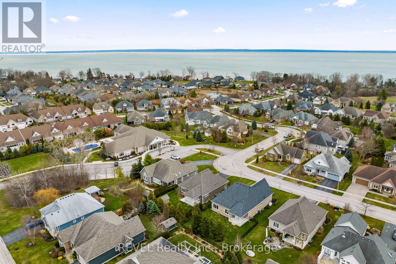 Photo 38 of 3556 Algonquin Drive, Fort Erie ON