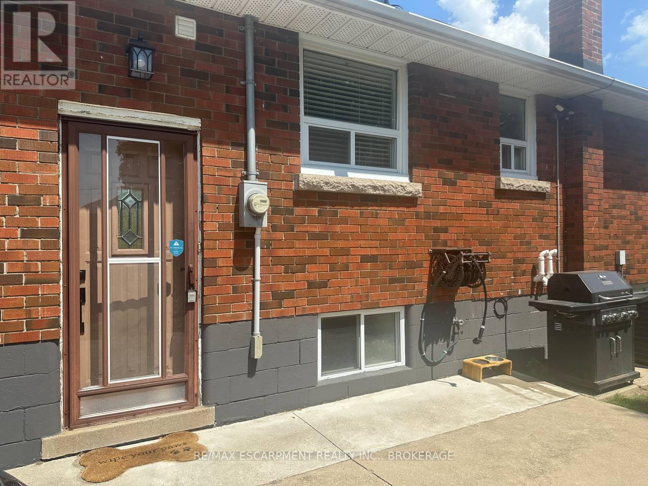 Photo 18 of Lower 253 East 44th Street, Hamilton ON