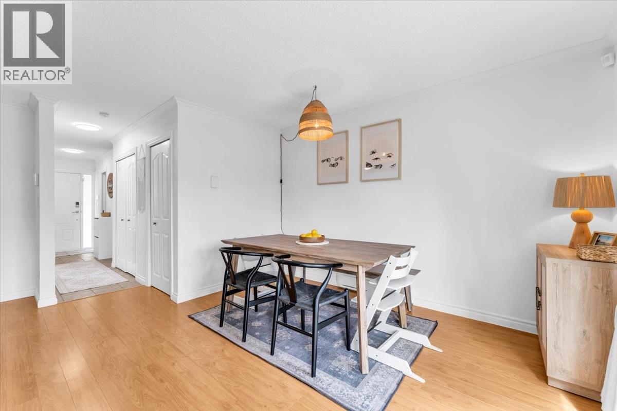 Photo 11 of 47 3211 Springfield Drive, Richmond BC