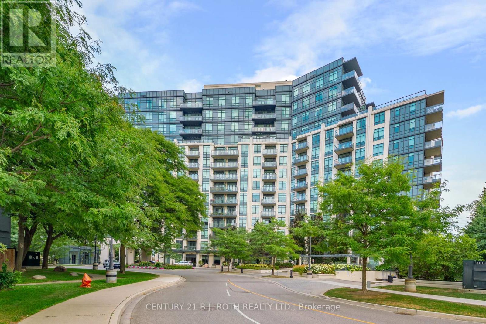 Photo 2 of 318 1135 Royal York Road, Toronto ON