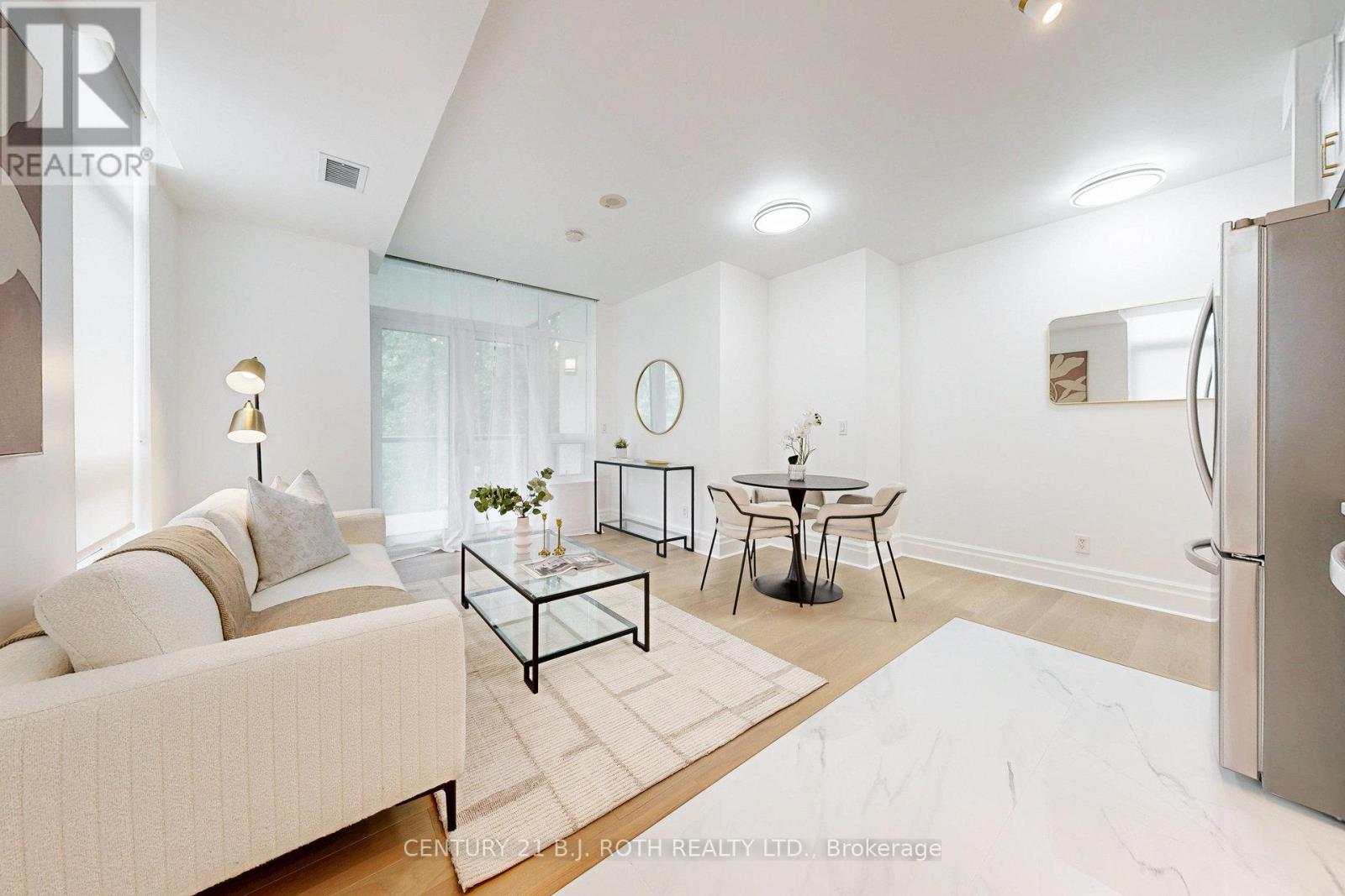 Photo 18 of 318 1135 Royal York Road, Toronto ON