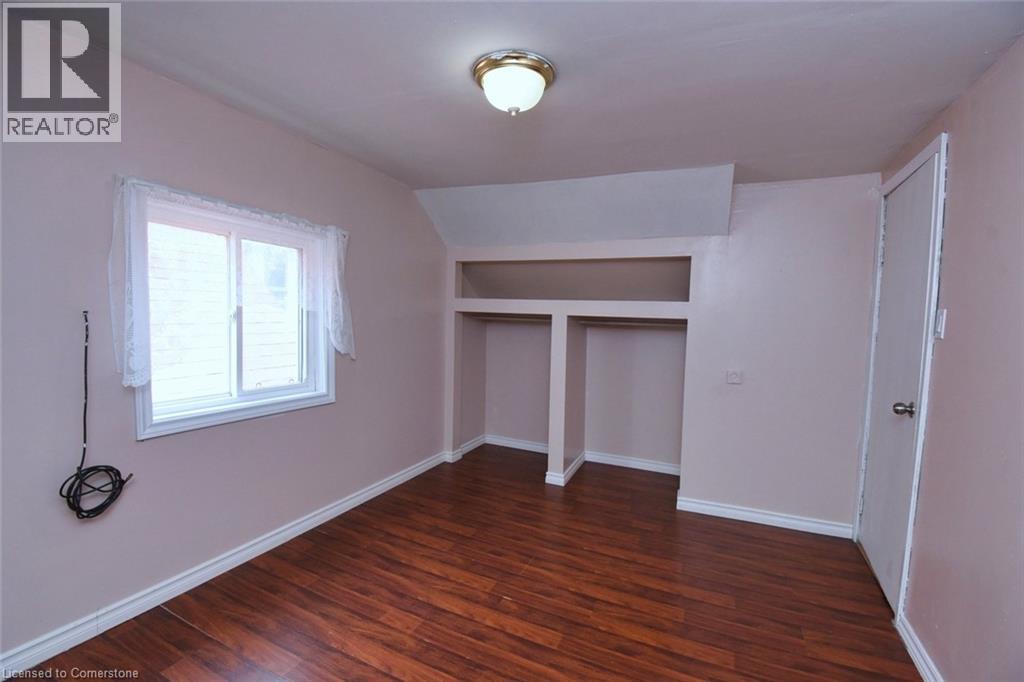 Photo 45 of 120 Clara Street, Thorold ON