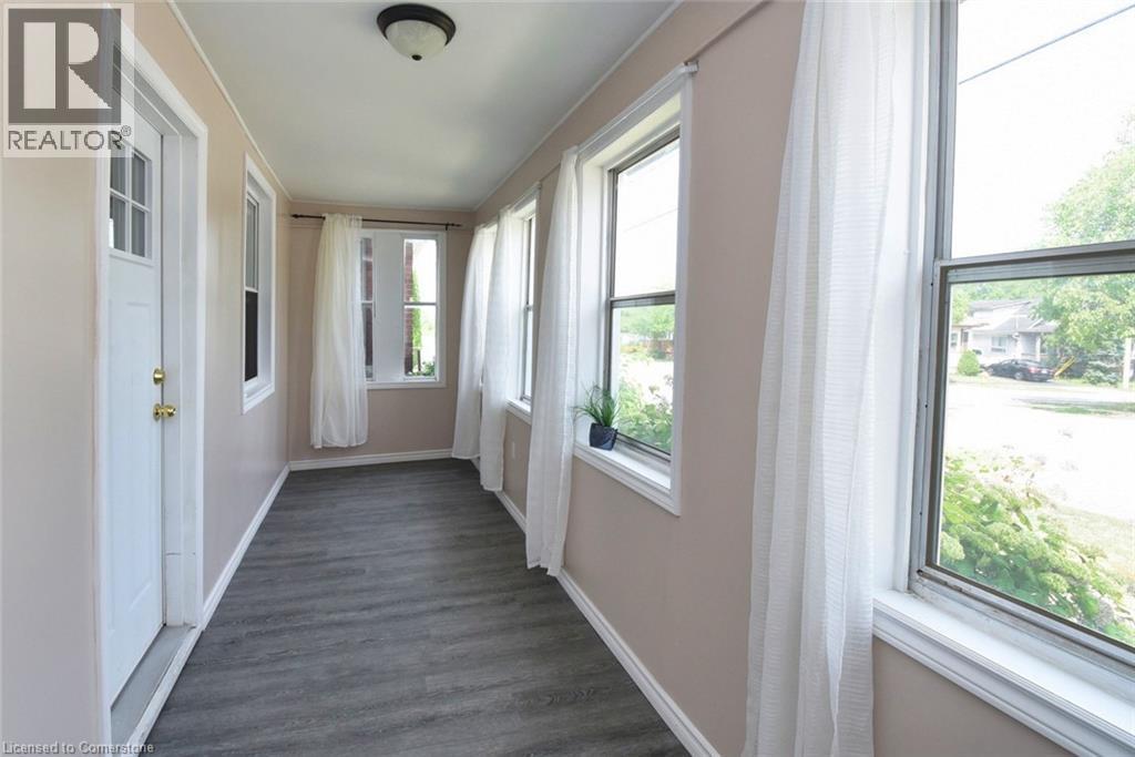 Photo 8 of 120 Clara Street, Thorold ON