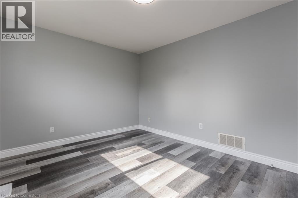Photo 12 of 2458 Martin Court, Burlington ON