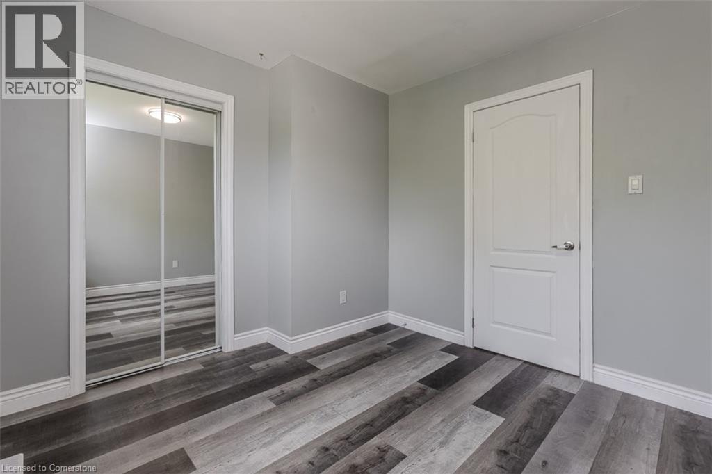 Photo 16 of 2458 Martin Court, Burlington ON