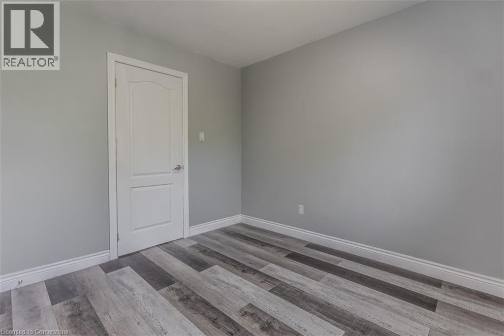 Photo 32 of 2458 Martin Court, Burlington ON