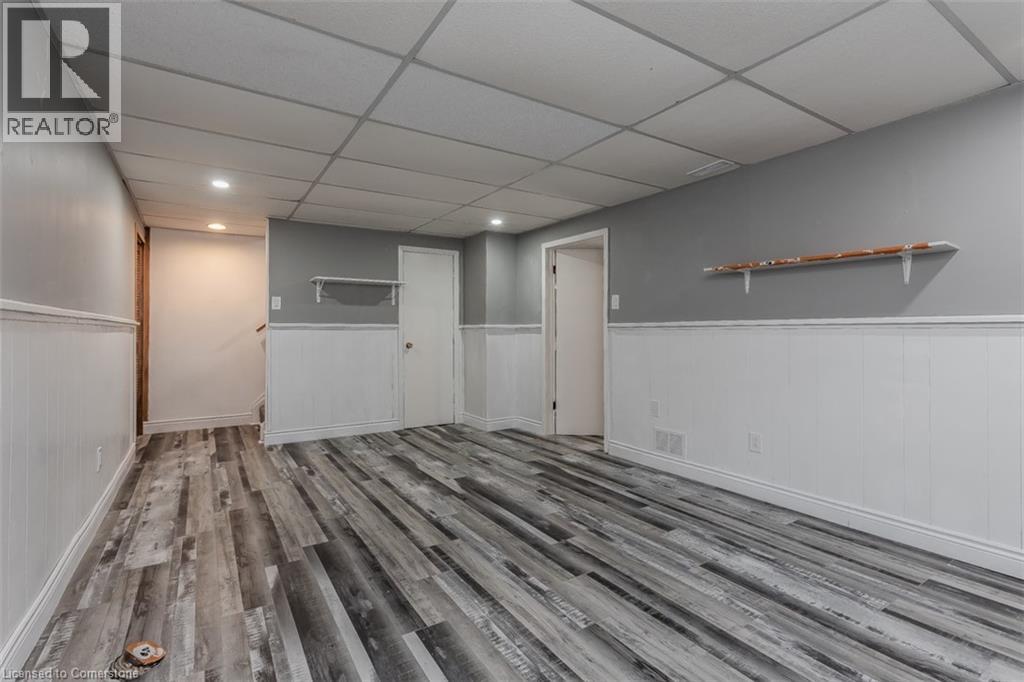 Photo 17 of 2458 Martin Court, Burlington ON
