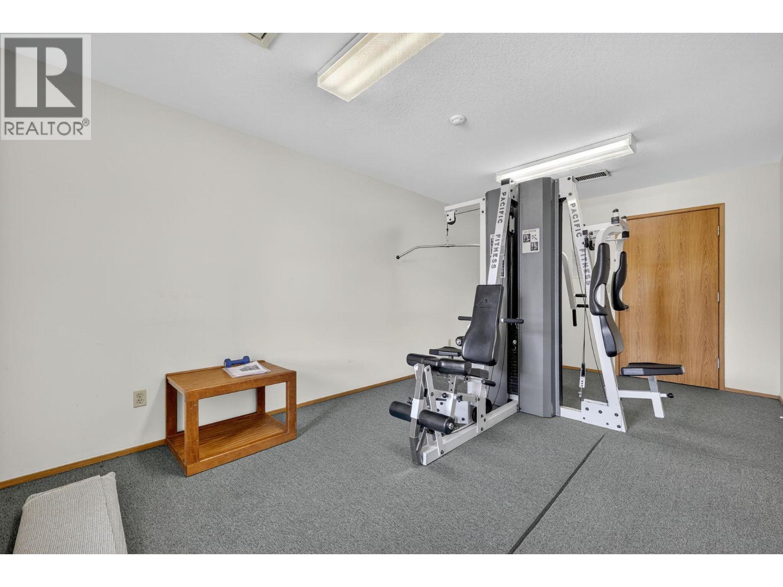 105 1229 Bernard Avenue, Kelowna