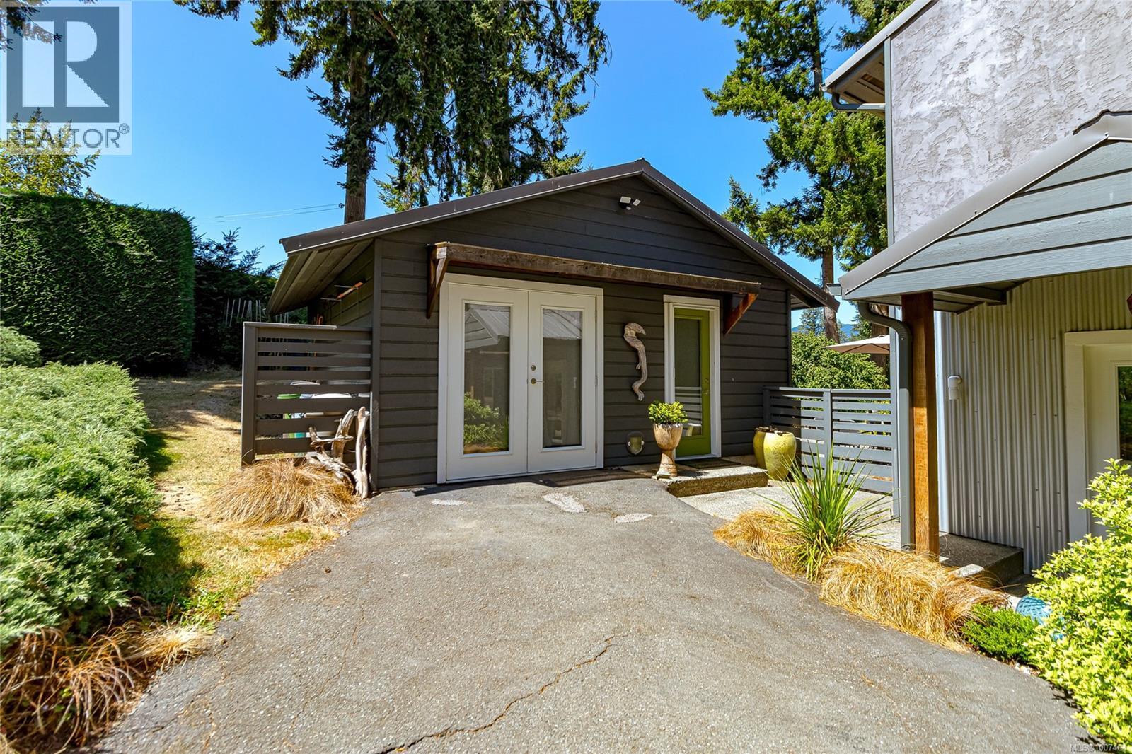 Photo 7 of 6496 Wicks Rd, Duncan BC