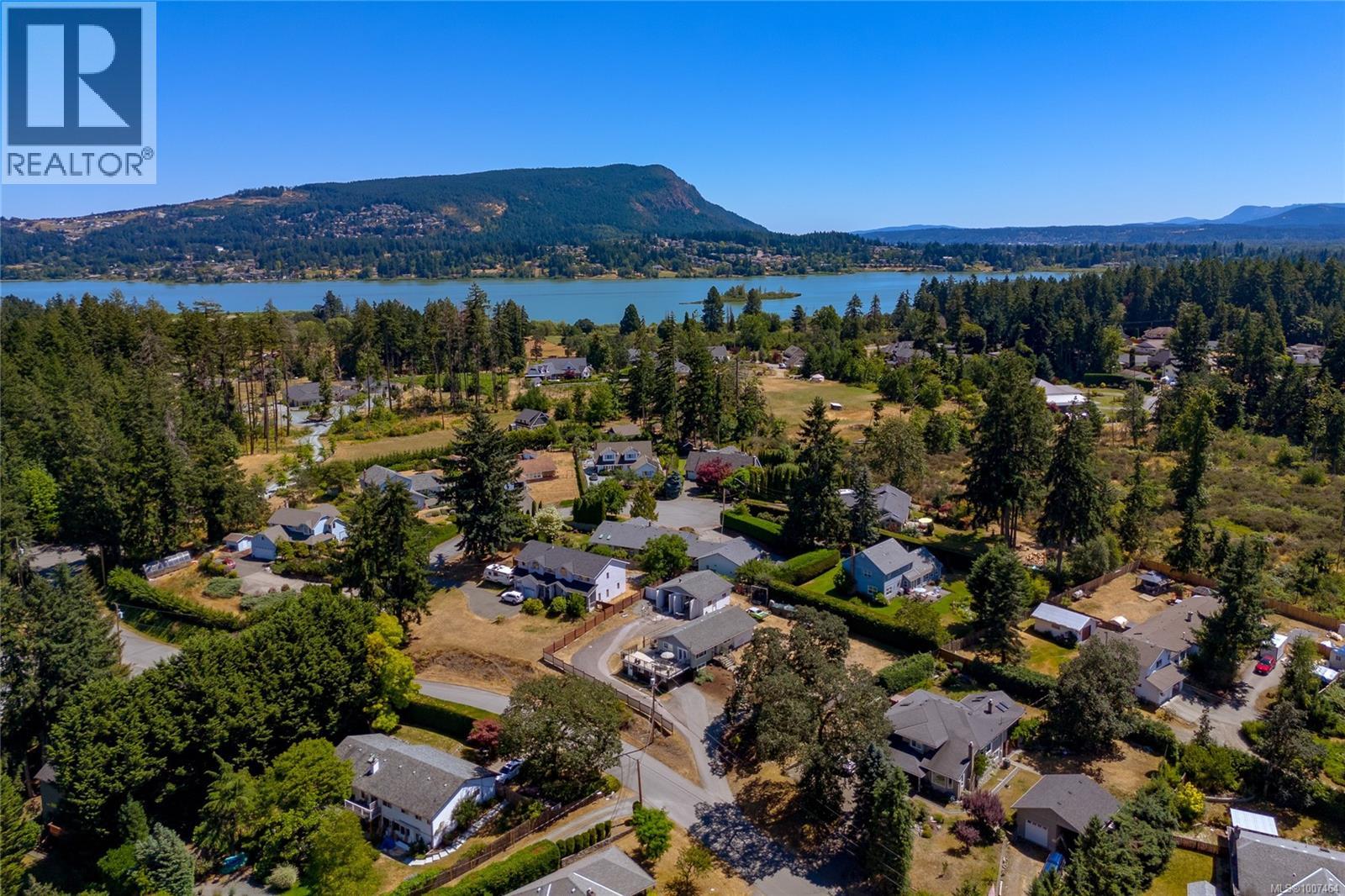 Photo 4 of 6496 Wicks Rd, Duncan BC