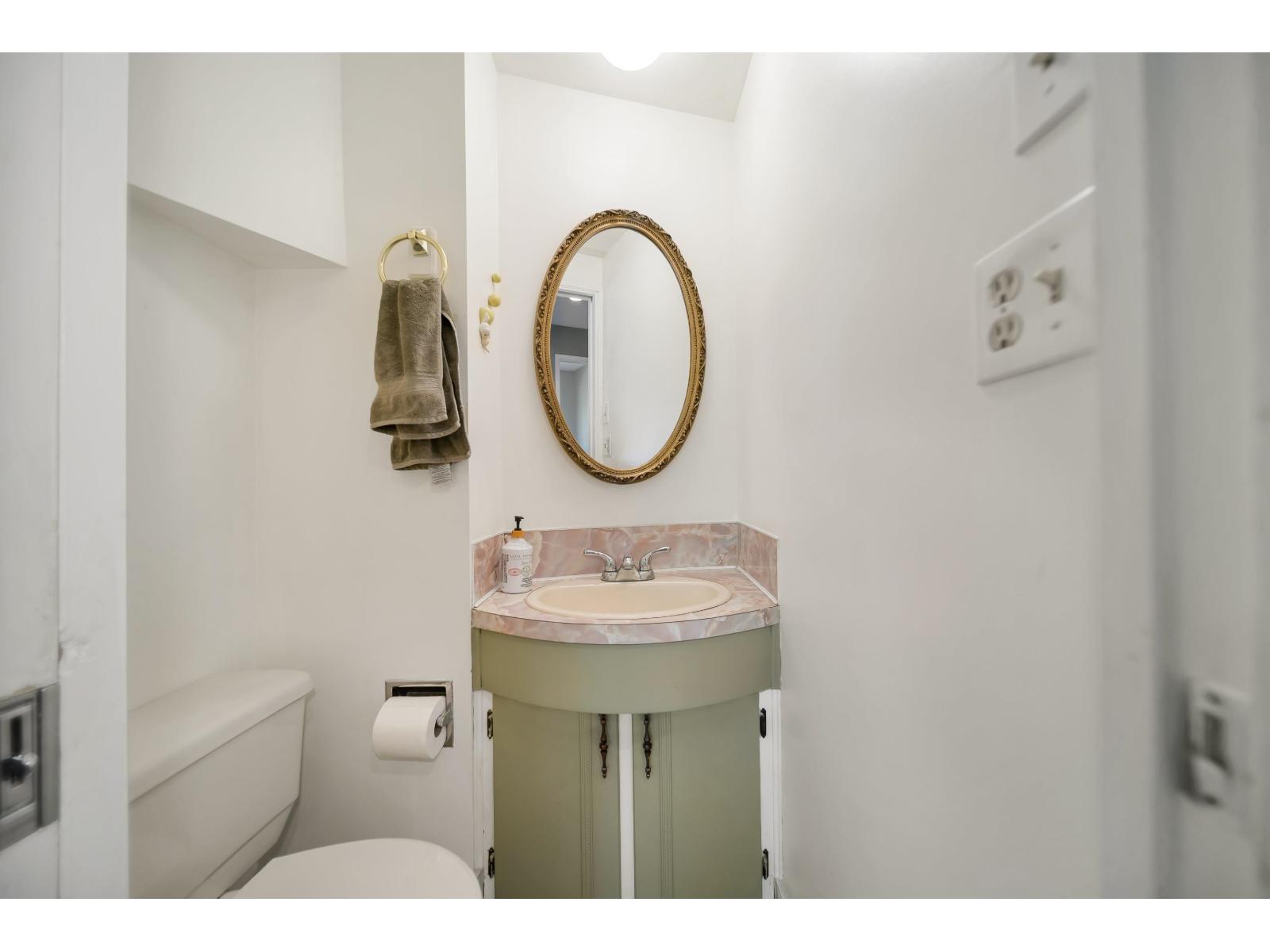 Photo 16 of 8913 Jedburgh Place, Surrey BC