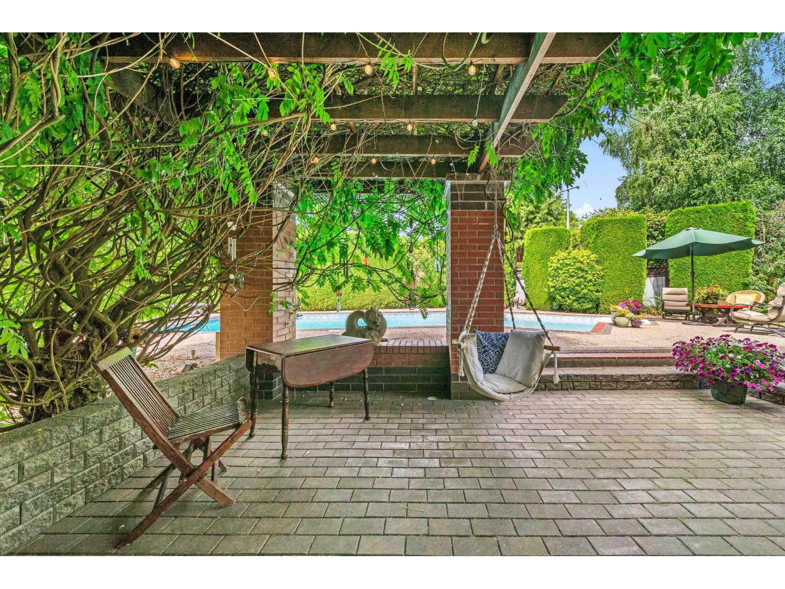 Photo 25 of 8913 Jedburgh Place, Surrey BC