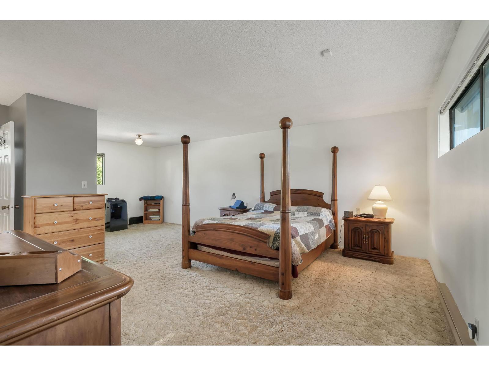 Photo 18 of 8913 Jedburgh Place, Surrey BC