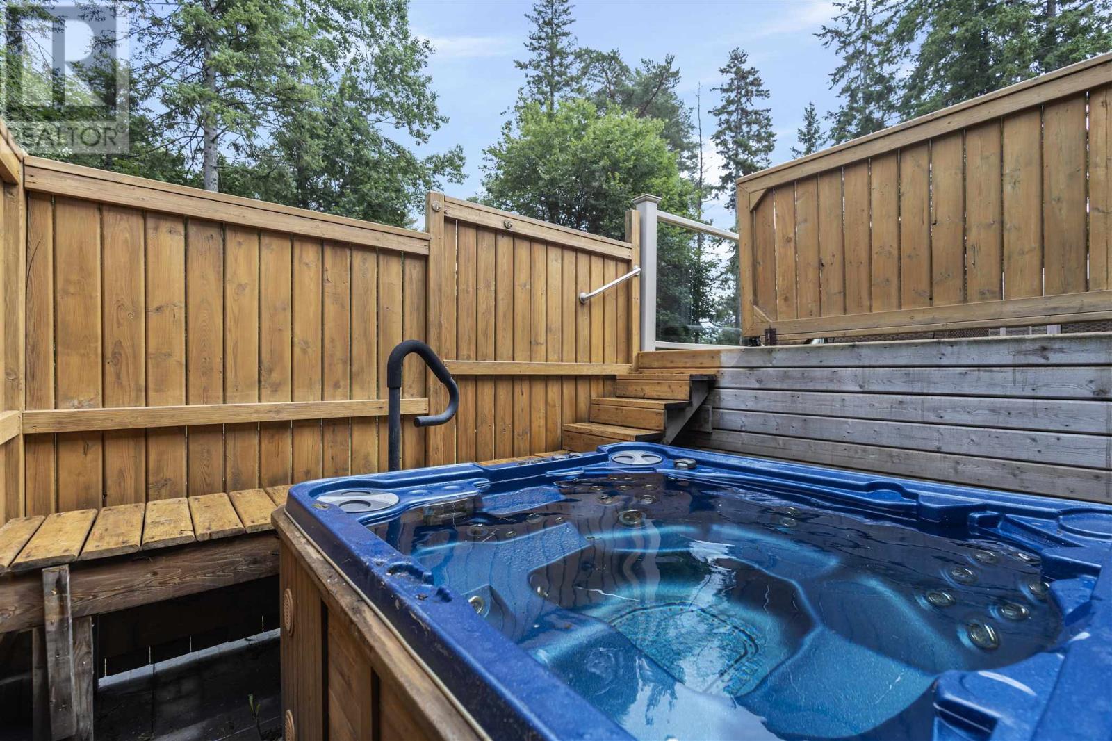 Photo 23 of 4 Parkdale Dr, Sault Ste Marie ON