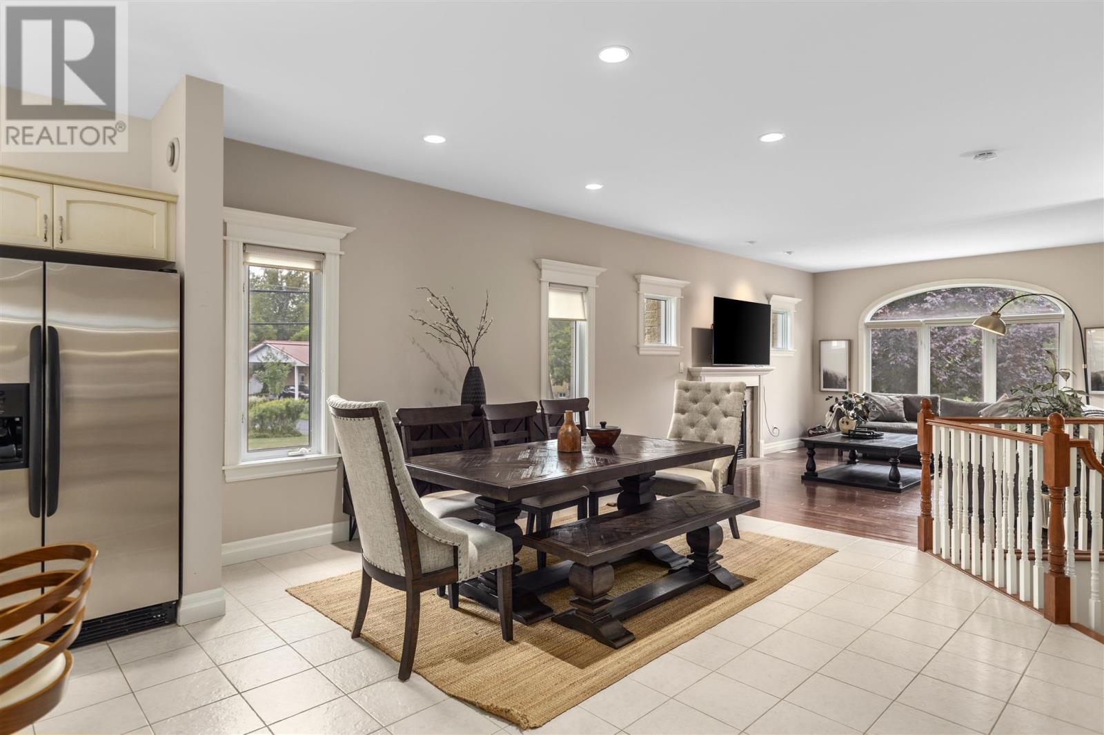 Photo 21 of 4 Parkdale Dr, Sault Ste Marie ON