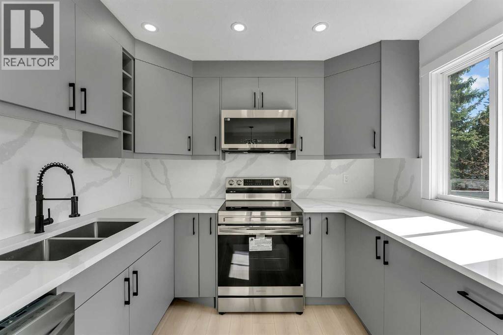 Single Family House for Sale in  Deer Ridge Way SE Deer Ridge Calgary 