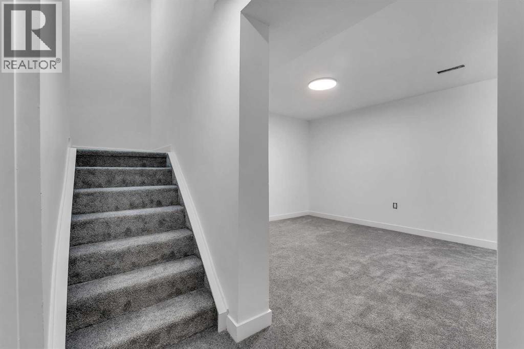 Single Family House for Sale in  Deer Ridge Way SE Deer Ridge Calgary 