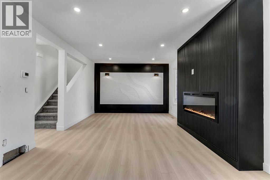 Single Family House for Sale in  Deer Ridge Way SE Deer Ridge Calgary 