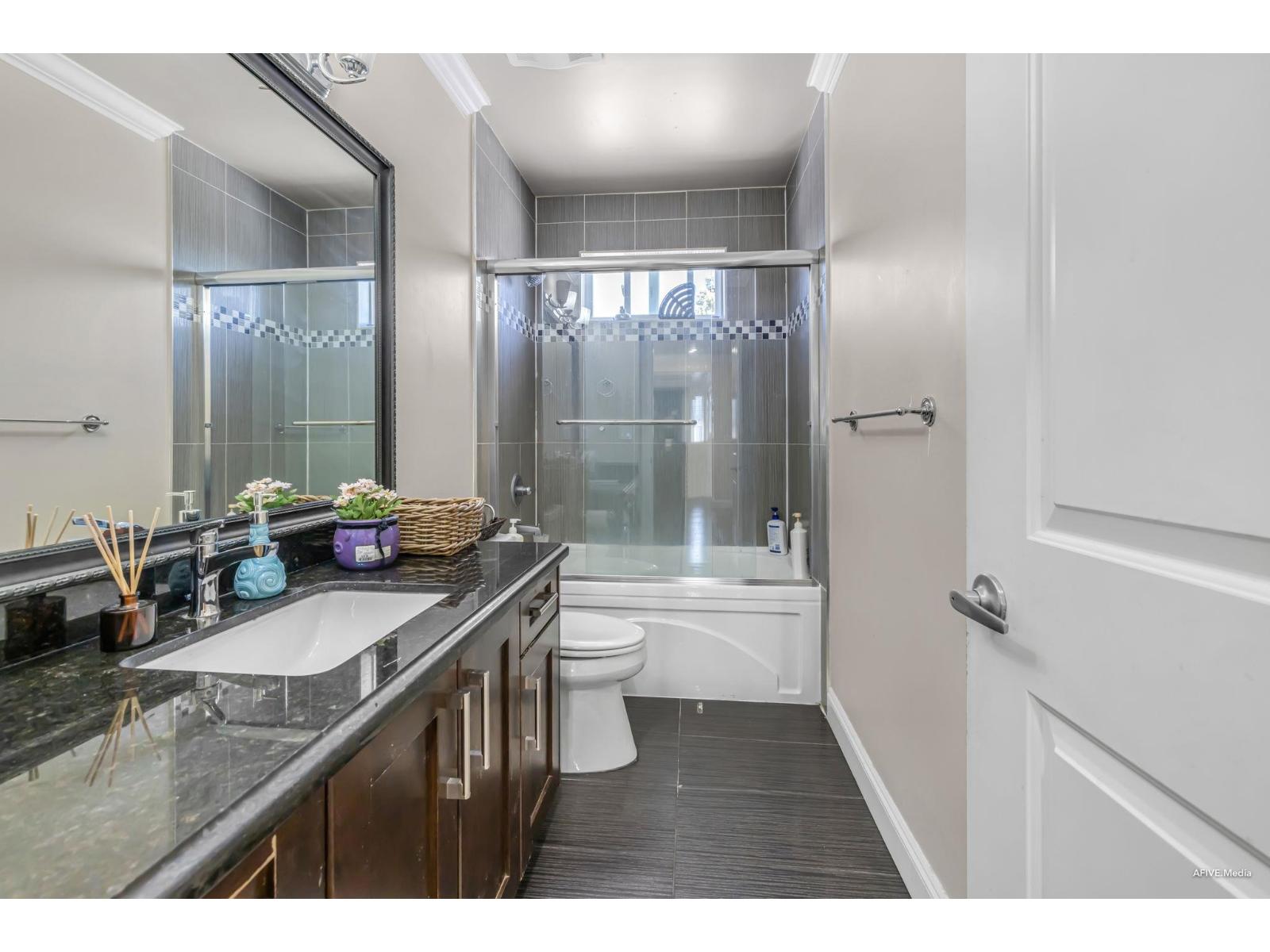 Photo 20 of 10346 126 Street, Surrey BC