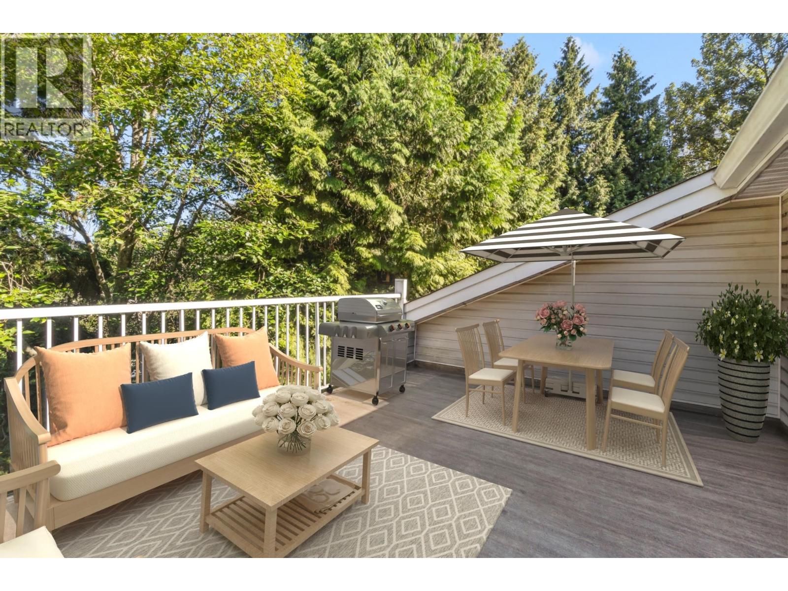 Photo 8 of 2082 Springer Avenue, Burnaby BC