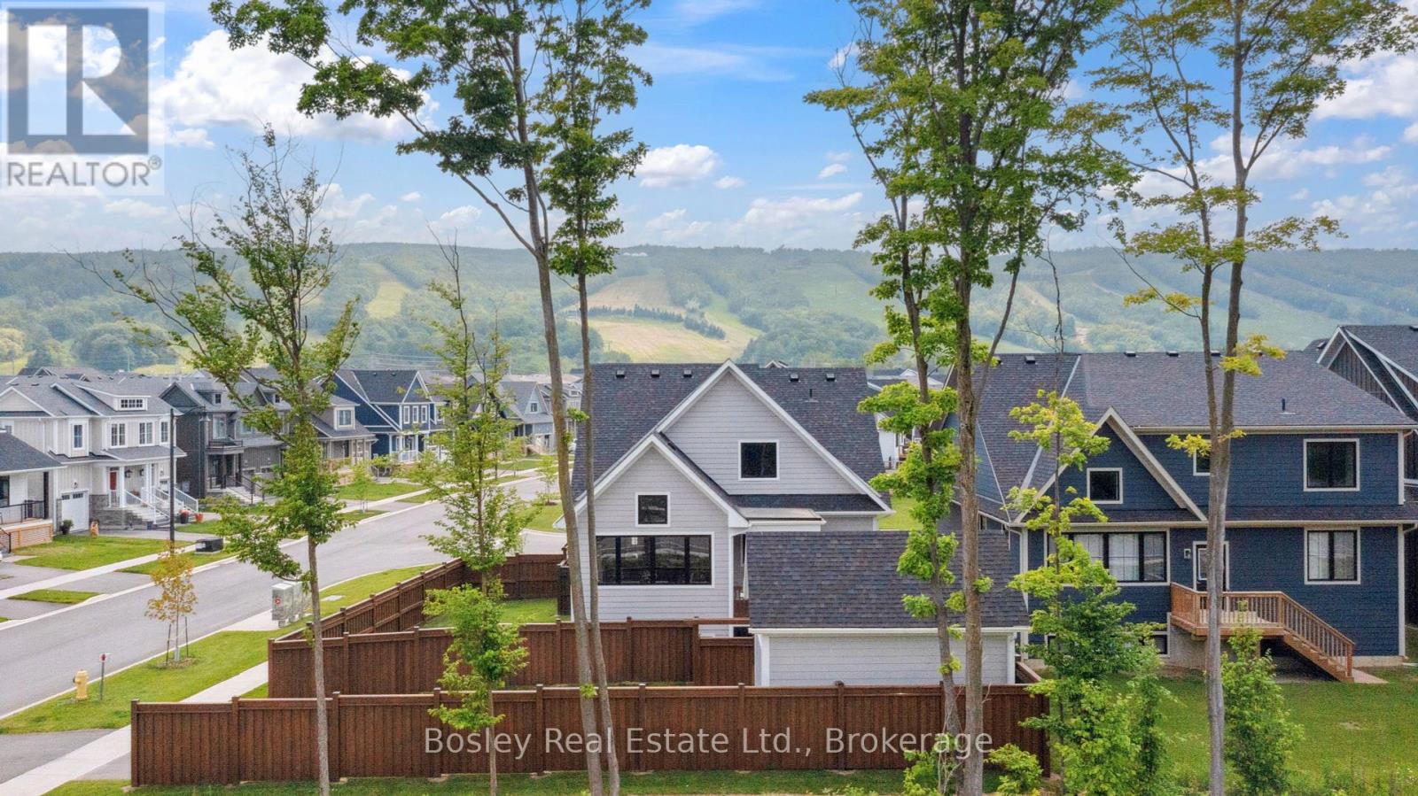 Photo 28 of 114 Courtland Street, Blue Mountains ON