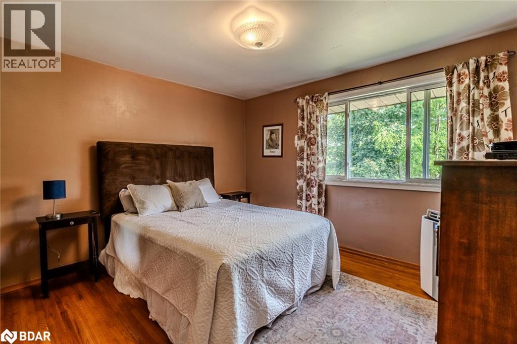 Photo 4 of 250 Sunnybrae Avenue, Innisfil ON