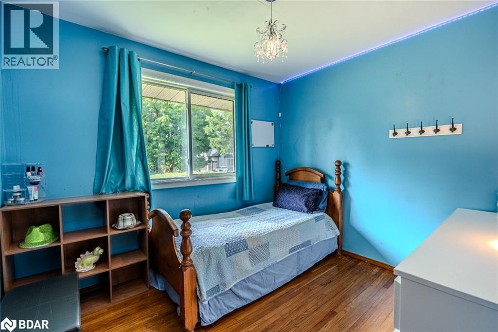 Photo 17 of 250 Sunnybrae Avenue, Innisfil ON