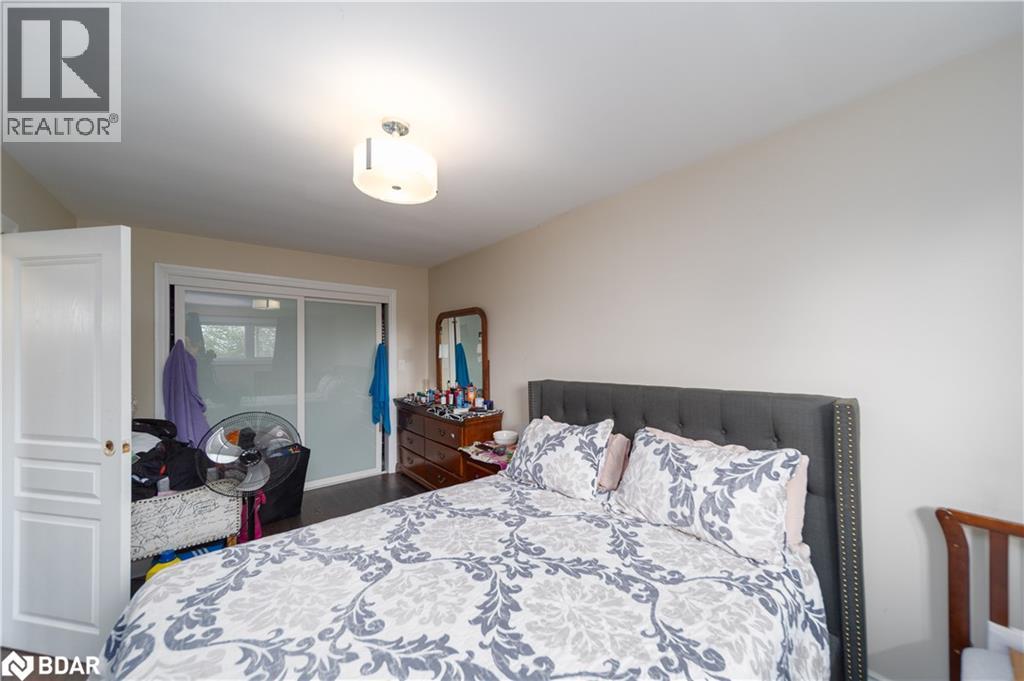 Photo 6 of 57 Plunkett Road, Toronto ON